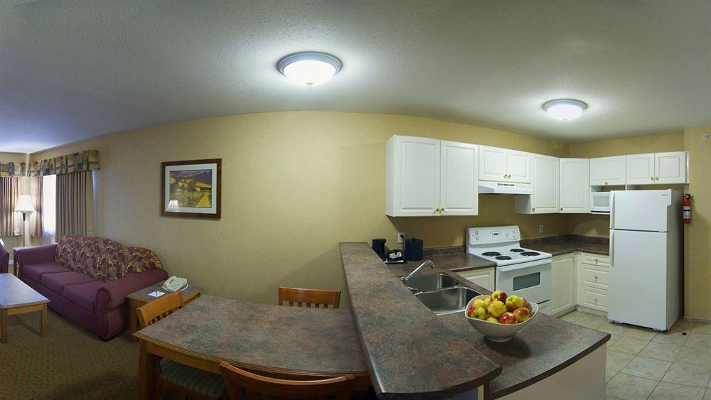 Best Western Plus Osoyoos Hotel & Suites Zewnętrze zdjęcie
